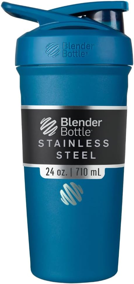 BlenderBottle Strada Shaker Cup Eristetty ruostumaton teräs vesipullo Wire Whisk, 24-ääni, sininen